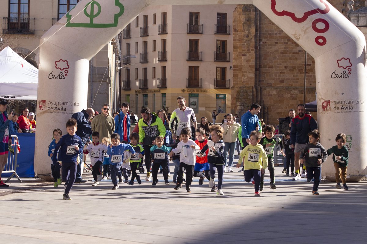 Carrera II Legua Universidad Católica de Ávila. Plaza de Santa Teresa.  / ISABEL GARCÍA