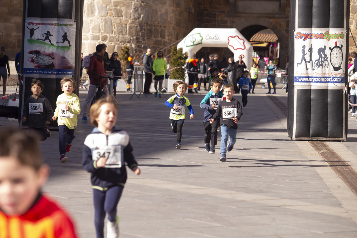 Carrera II Legua Universidad Católica de Ávila. Plaza de Santa Teresa.  / ISABEL GARCÍA