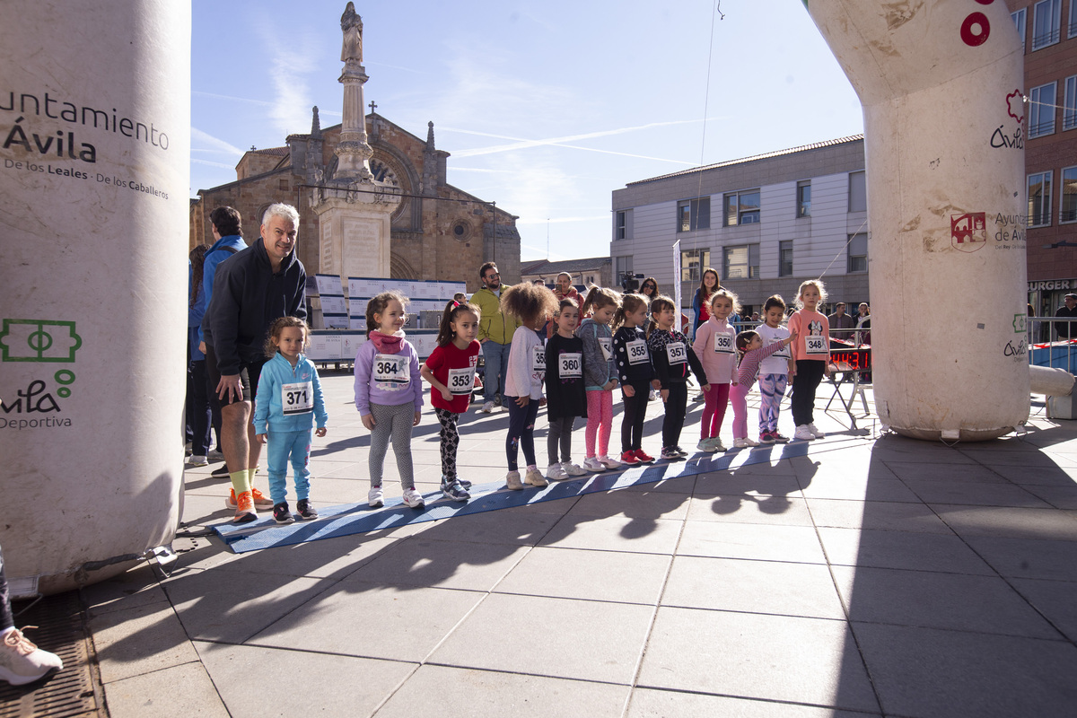 Carrera II Legua Universidad Católica de Ávila. Plaza de Santa Teresa.  / ISABEL GARCÍA