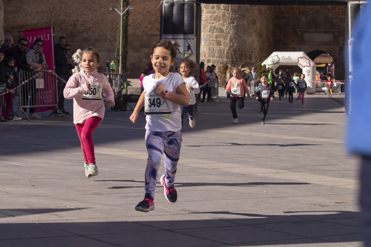 Carrera II Legua Universidad Católica de Ávila. Plaza de Santa Teresa.  / ISABEL GARCÍA