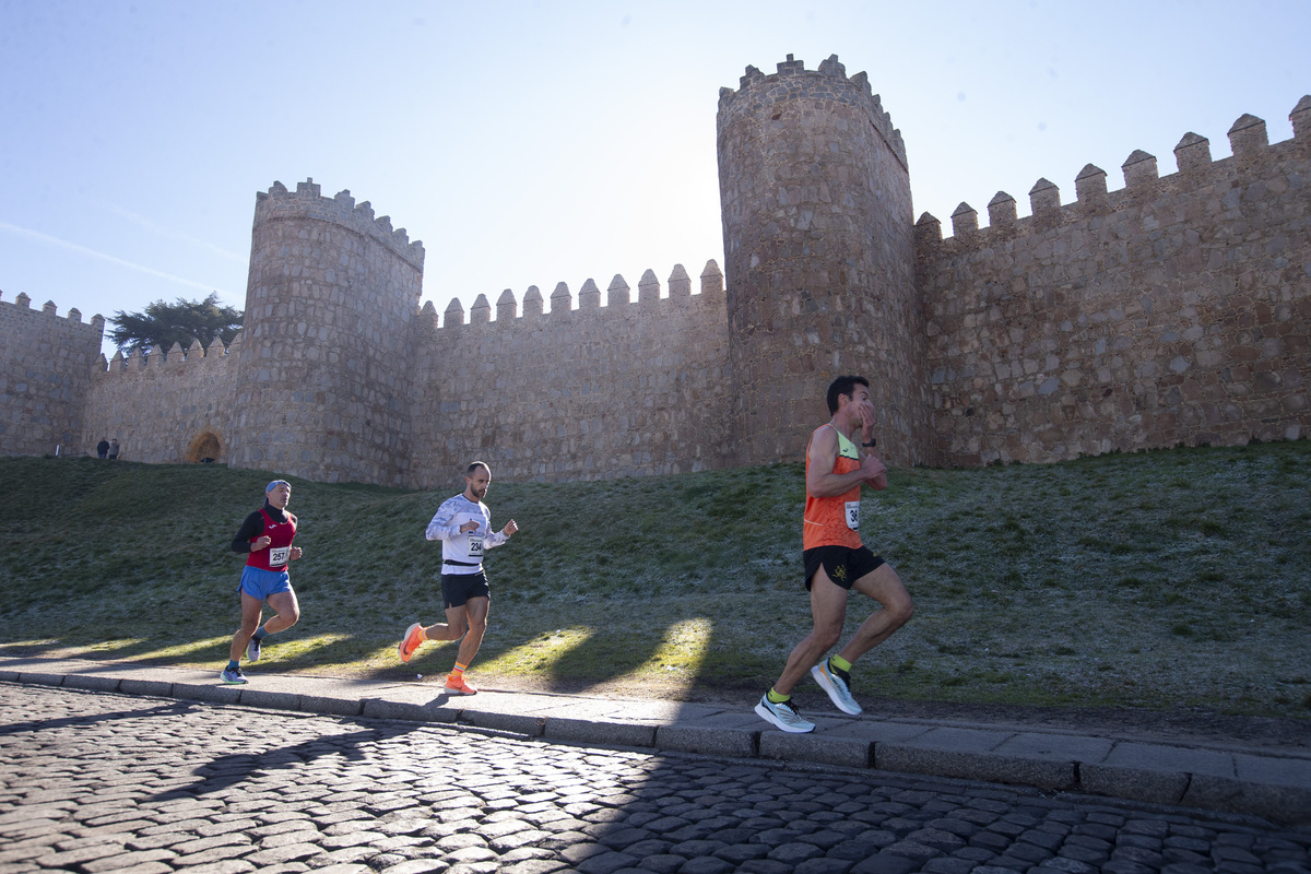 Carrera II Legua Universidad Católica de Ávila. Plaza de Santa Teresa.  / ISABEL GARCÍA