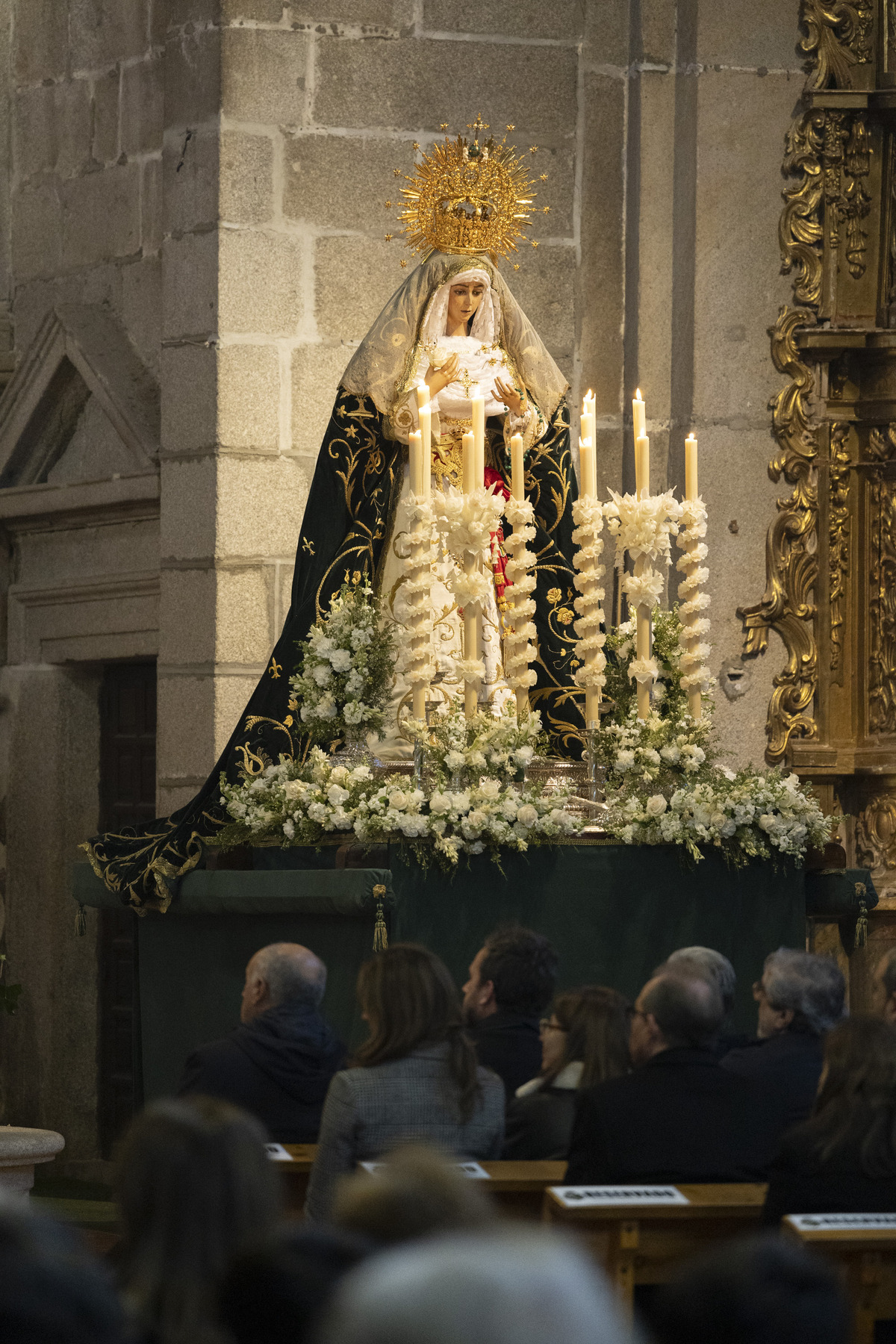 70 aniversario de la cofradia de la Esperanza.  / ISABEL GARCÍA