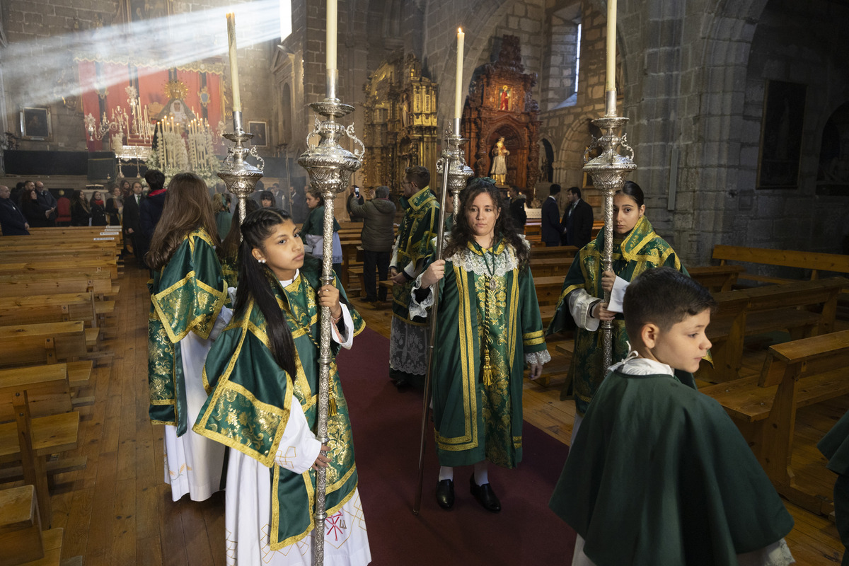 70 aniversario de la cofradia de la Esperanza.  / ISABEL GARCÍA