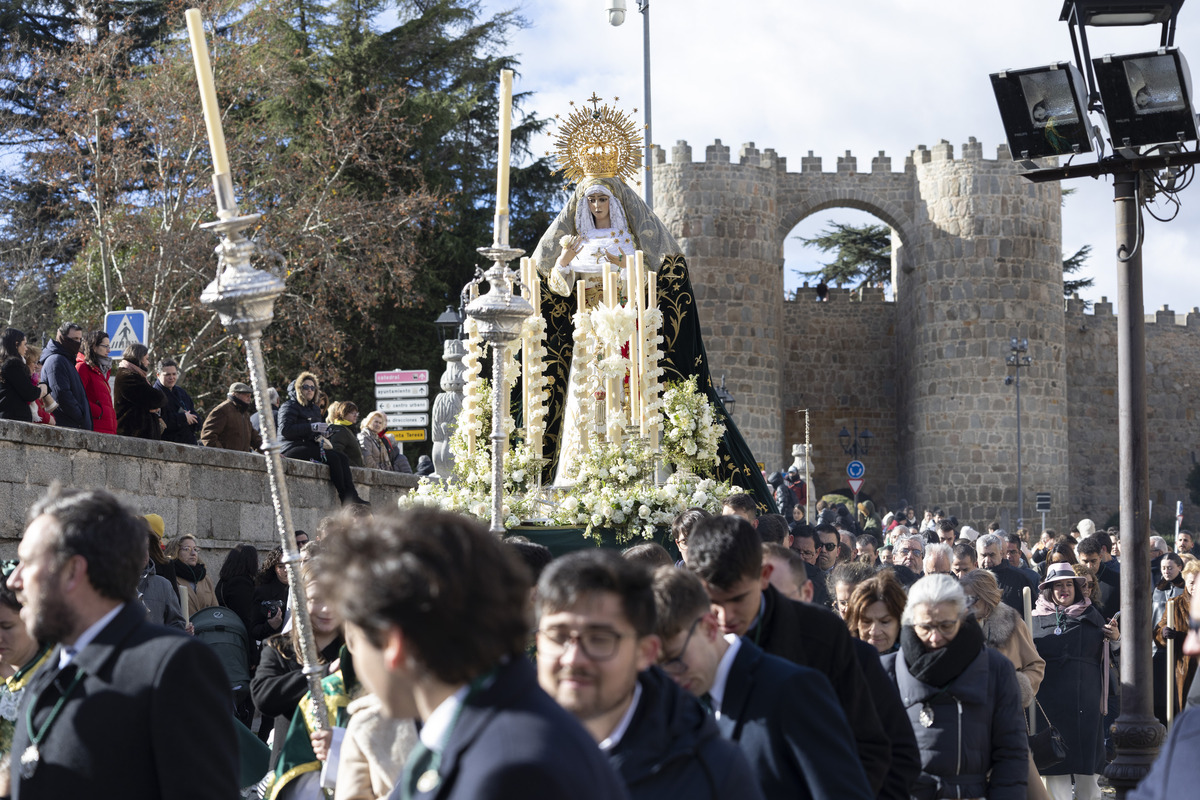 70 aniversario de la cofradia de la Esperanza.  / ISABEL GARCÍA