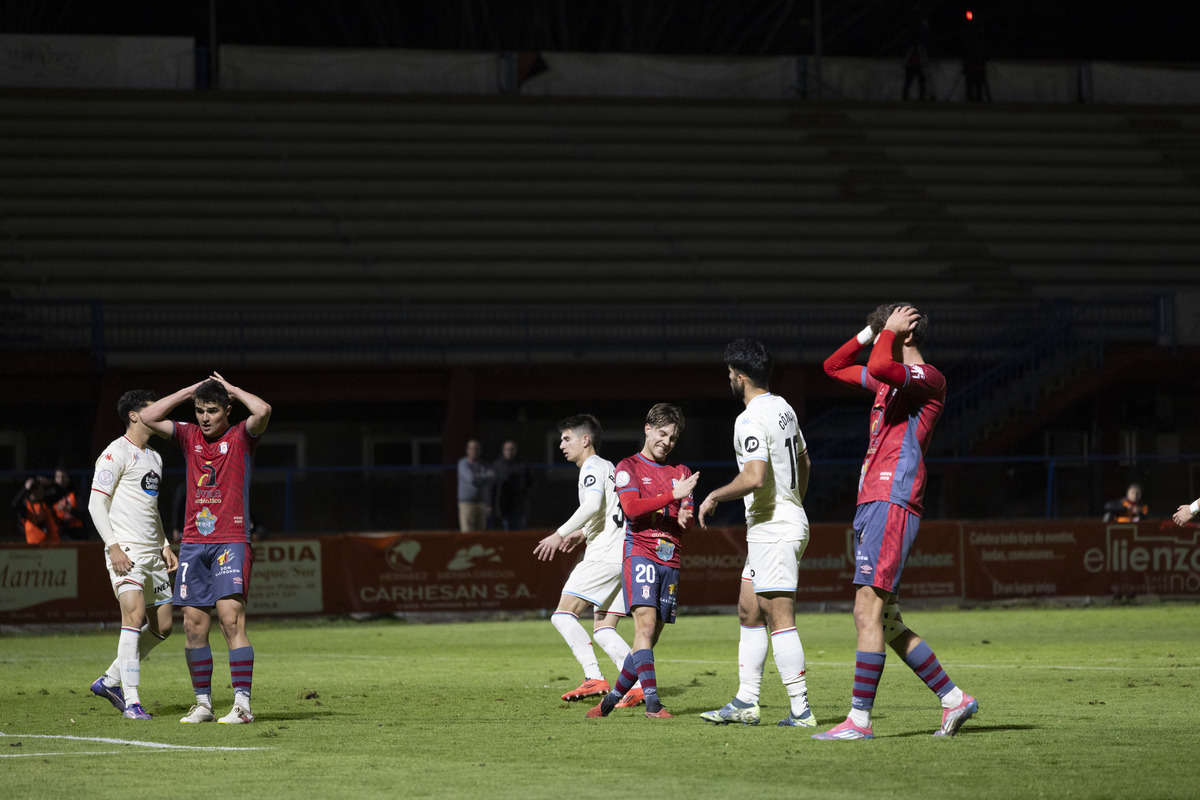 Copa del Rey Fútbol Real Ávila - Valladolid.  / ISABEL GARCÍA