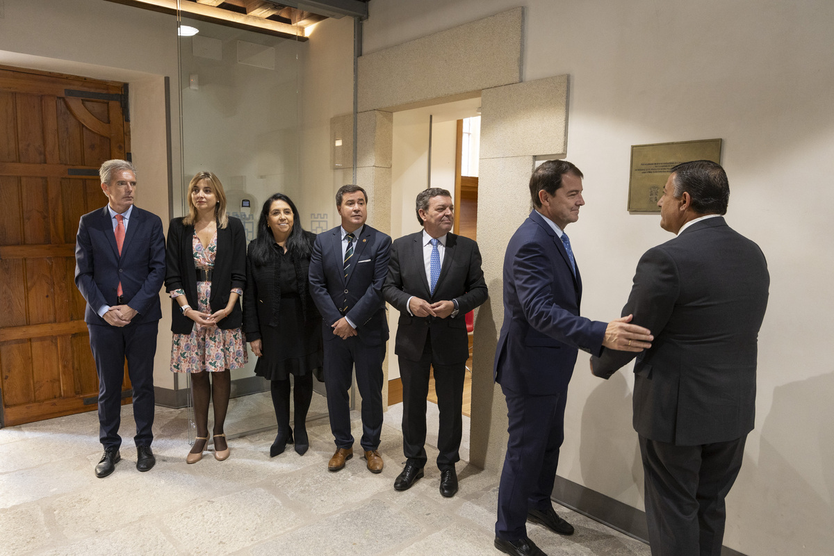 El presidente de la Junta de
Castilla y León, Alfonso Fernández
Mañueco, inaugura
la ampliación de la sede central
de la Diputación de Ávila  / ISABEL GARCÍA