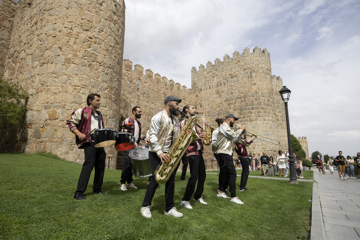 Festival Internacional de circo. Melotronic Brass Band, fanfarria.  / ISABEL GARCÍA