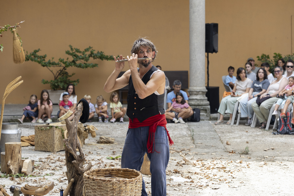 Festival internacional de circo,  Nando caneca.  / ISABEL GARCÍA