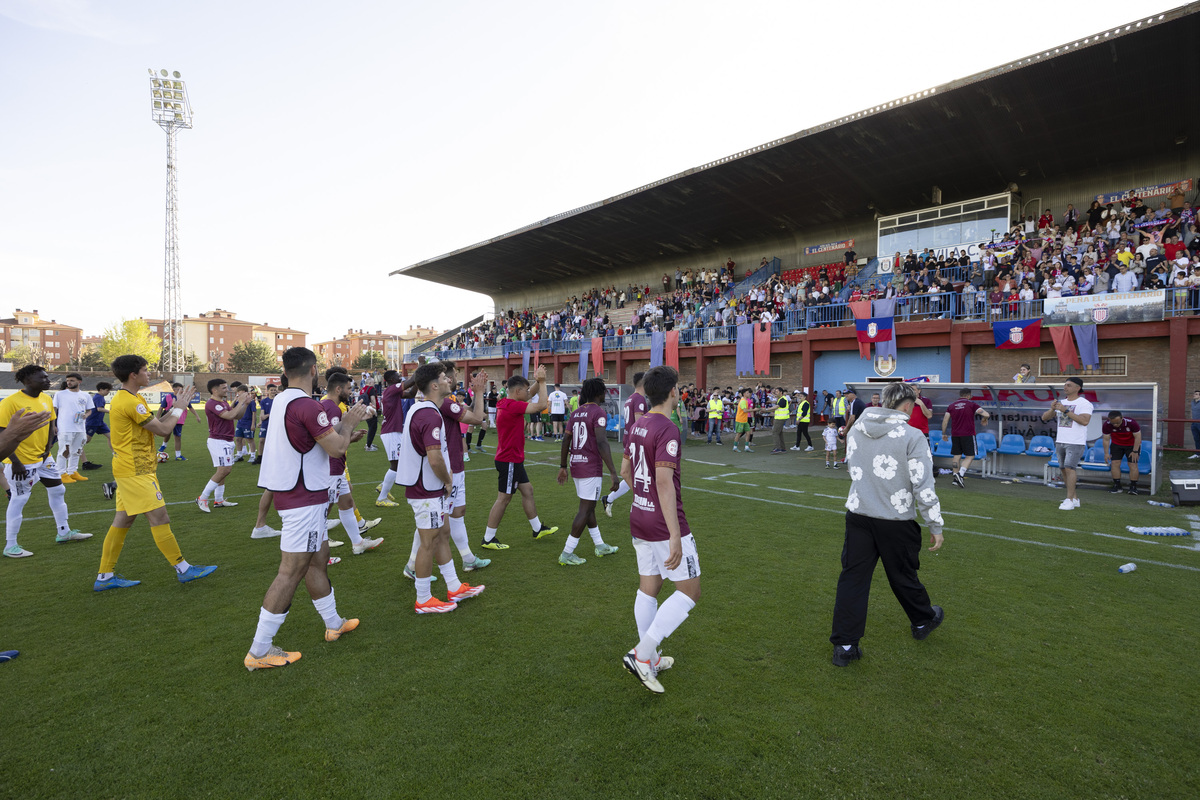 Fútbol tercera división Real Ávila - Astorga.  / ISABEL GARCÍA