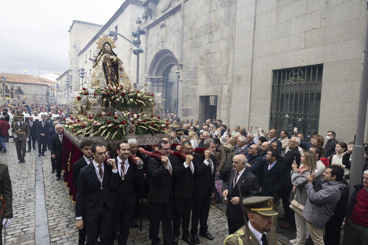 Procesion de La Santa. Santa Teresa de Jesus.  / ISABEL GARCÍA