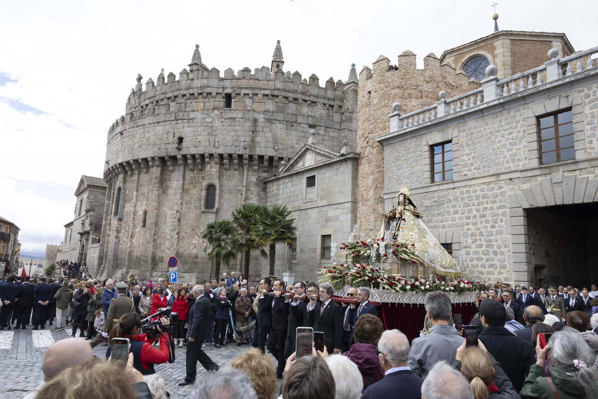 Procesion de La Santa. Santa Teresa de Jesus.  / ISABEL GARCÍA