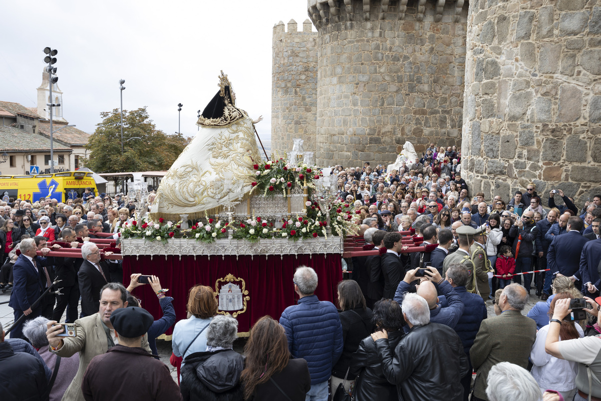 Procesion de La Santa. Santa Teresa de Jesus.  / ISABEL GARCÍA