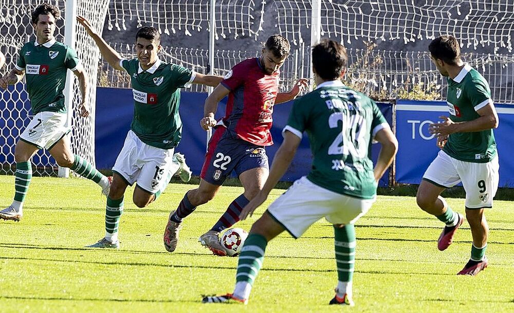 Imágenes del partido entre el Real Ávila y el Coruxo