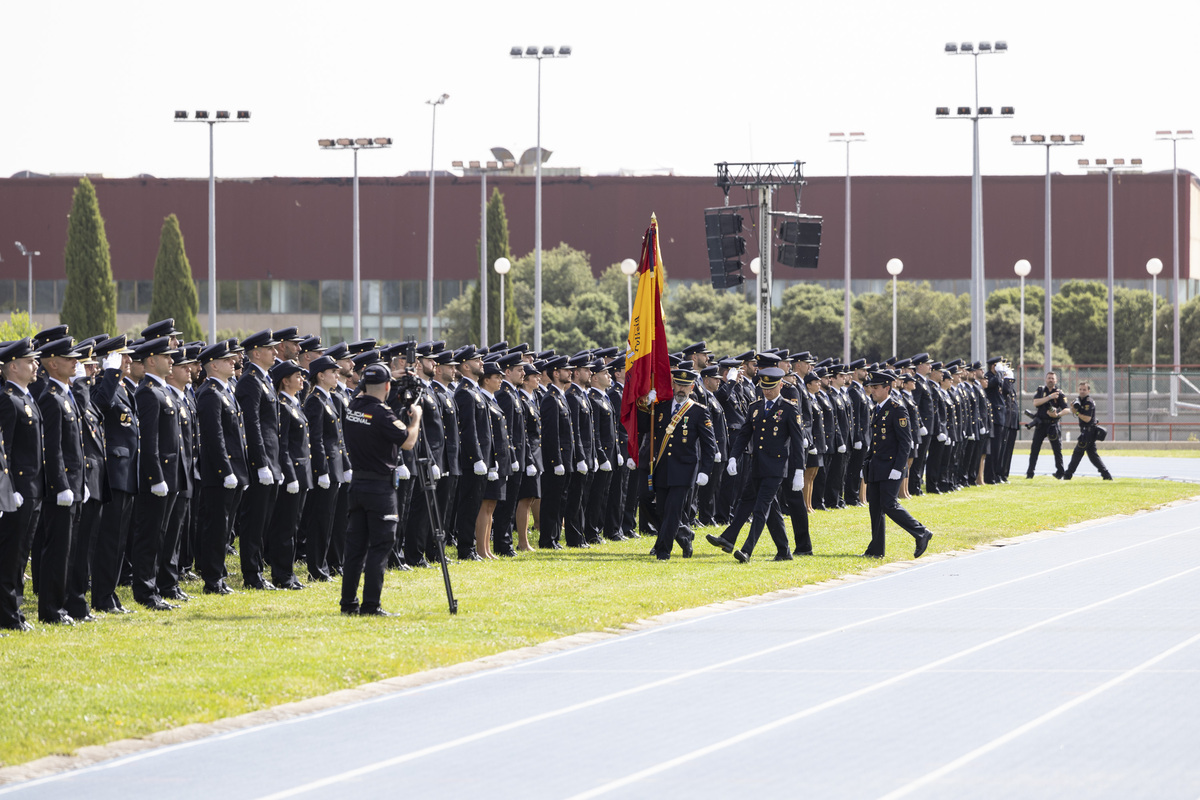 Acto de jura y entrega de títulos profesionales
de la XXXVIII Promoción de
Ingreso en la Escala Básica de la Policía
Nacional, presidido por S.M. El Rey Felipe VI de España  / ISABEL GARCÍA