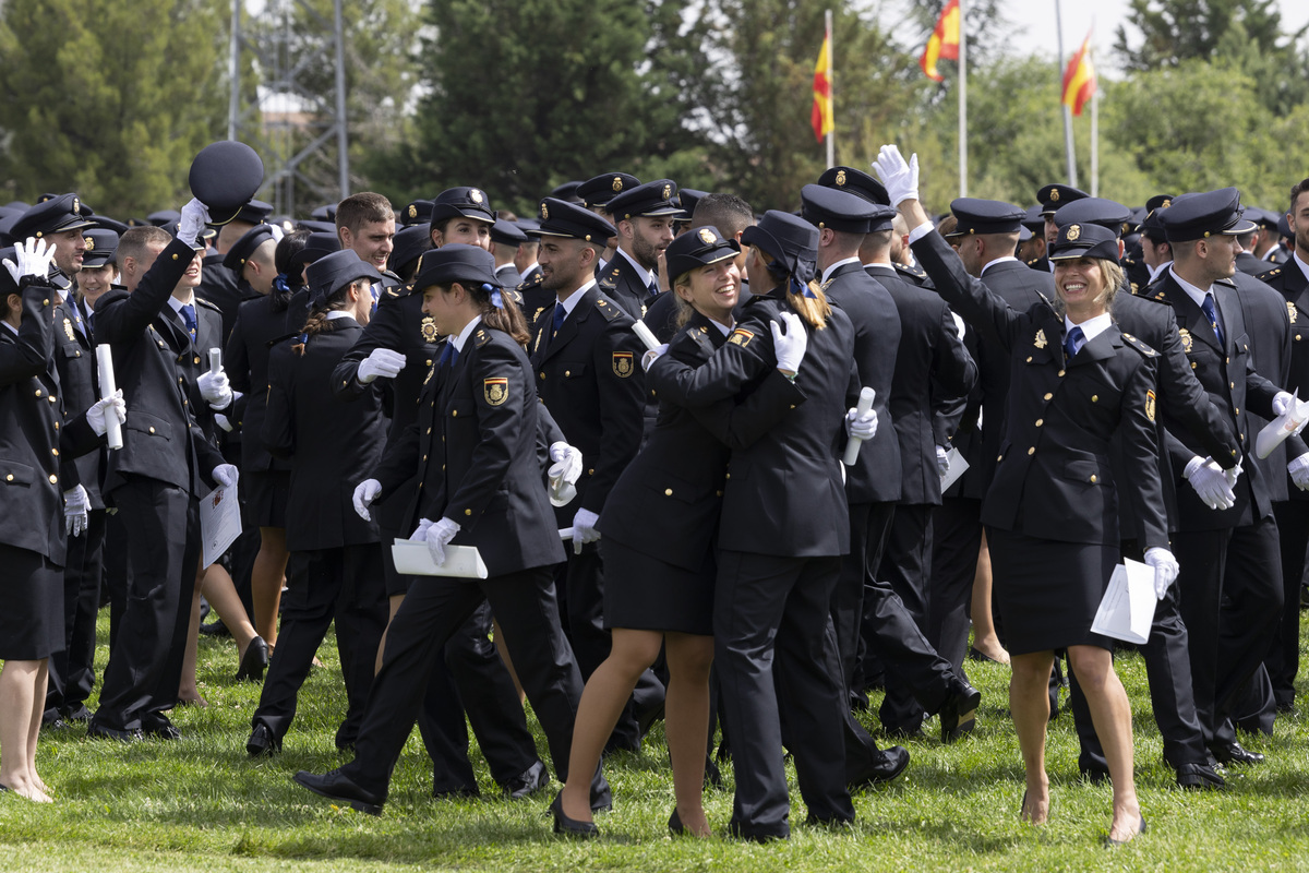 Acto de jura y entrega de títulos profesionales
de la XXXVIII Promoción de
Ingreso en la Escala Básica de la Policía
Nacional, presidido por S.M. El Rey Felipe VI de España  / ISABEL GARCÍA