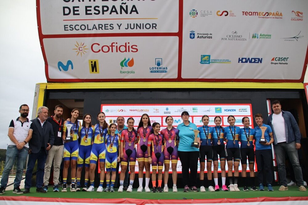 Lucía Peña, Inés Rosado y Chavela González,campeonas de España