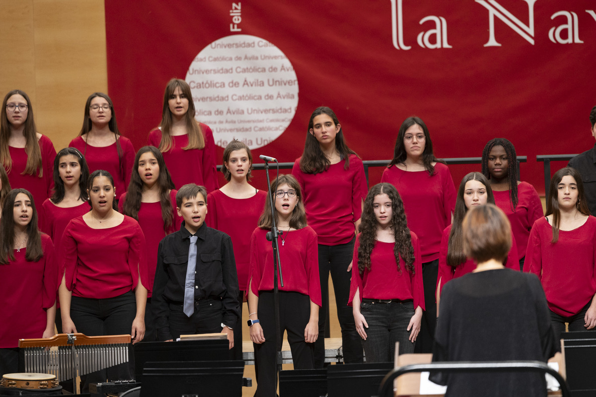 Ávila canta la navidad, concierto de navidad de la UCAV.  / ISABEL GARCÍA