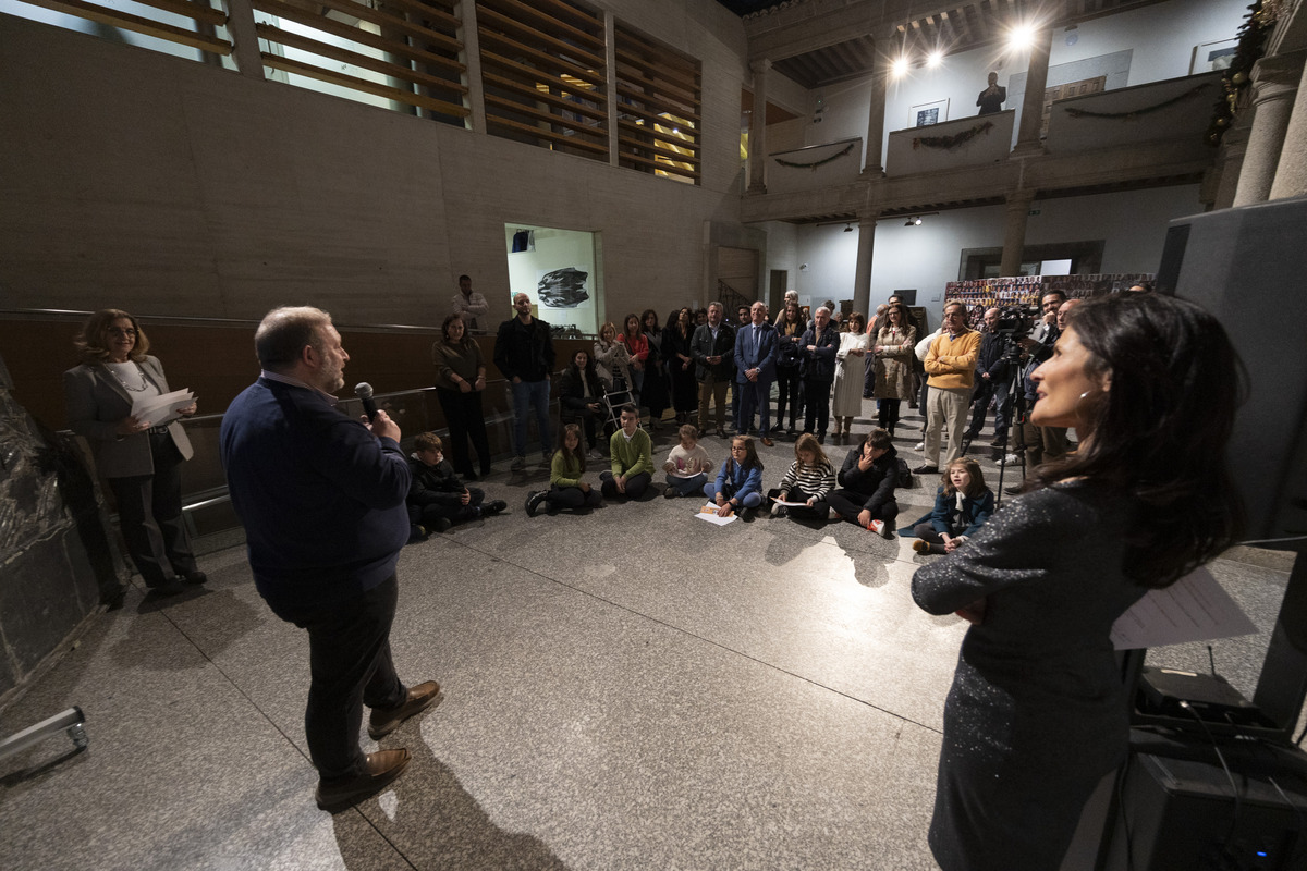 Entrega de Premios del Certamen
Escolar de Portadas de Diario
de Ávila por el 125 aniversario.  / ISABEL GARCÍA