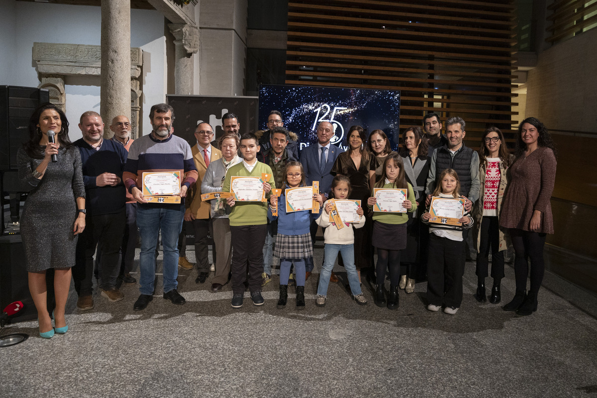 Entrega de Premios del Certamen
Escolar de Portadas de Diario
de Ávila por el 125 aniversario.