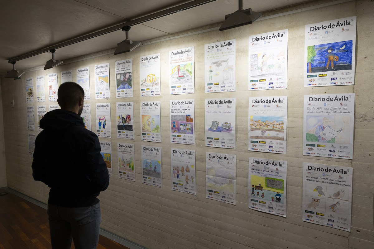 Entrega de Premios del Certamen
Escolar de Portadas de Diario
de Ávila por el 125 aniversario.  / ISABEL GARCÍA