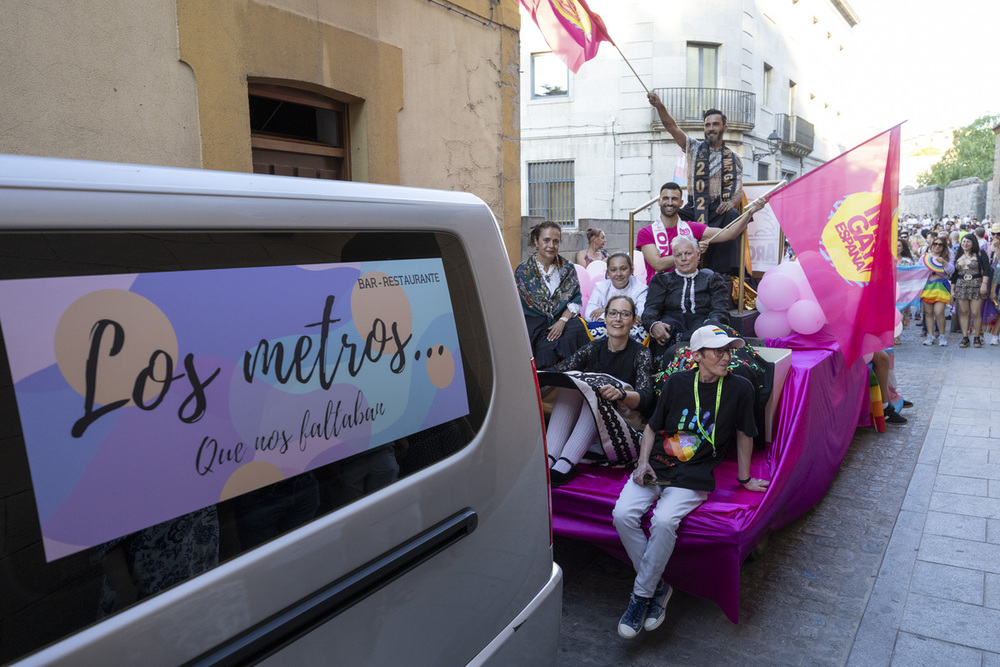 Ávila sale a la calle un año más con orgullo