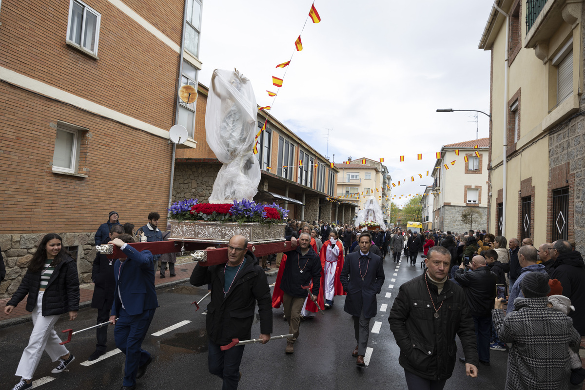 Domingo de Resurrección, procesión de Resucitado, Semana Santa 2024.  / ISABEL GARCÍA