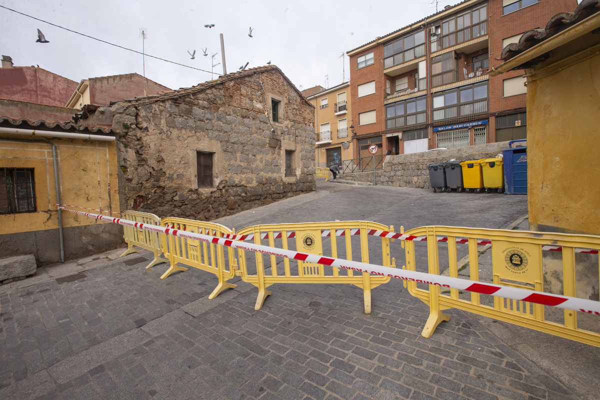 Otro derrumbe en el barrio de Las Vacas.  / DAVID CASTRO