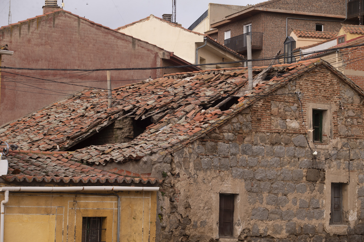 Otro derrumbe en el barrio de Las Vacas.  / DAVID CASTRO