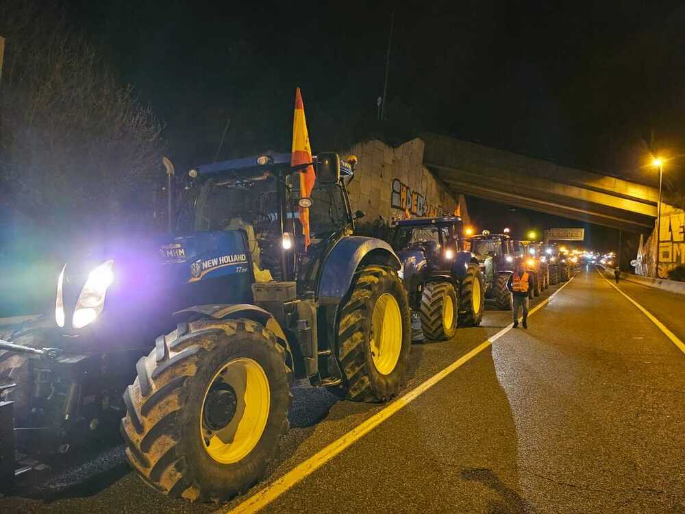 80 tractoristas de Ávila, en dirección a Mercamadrid