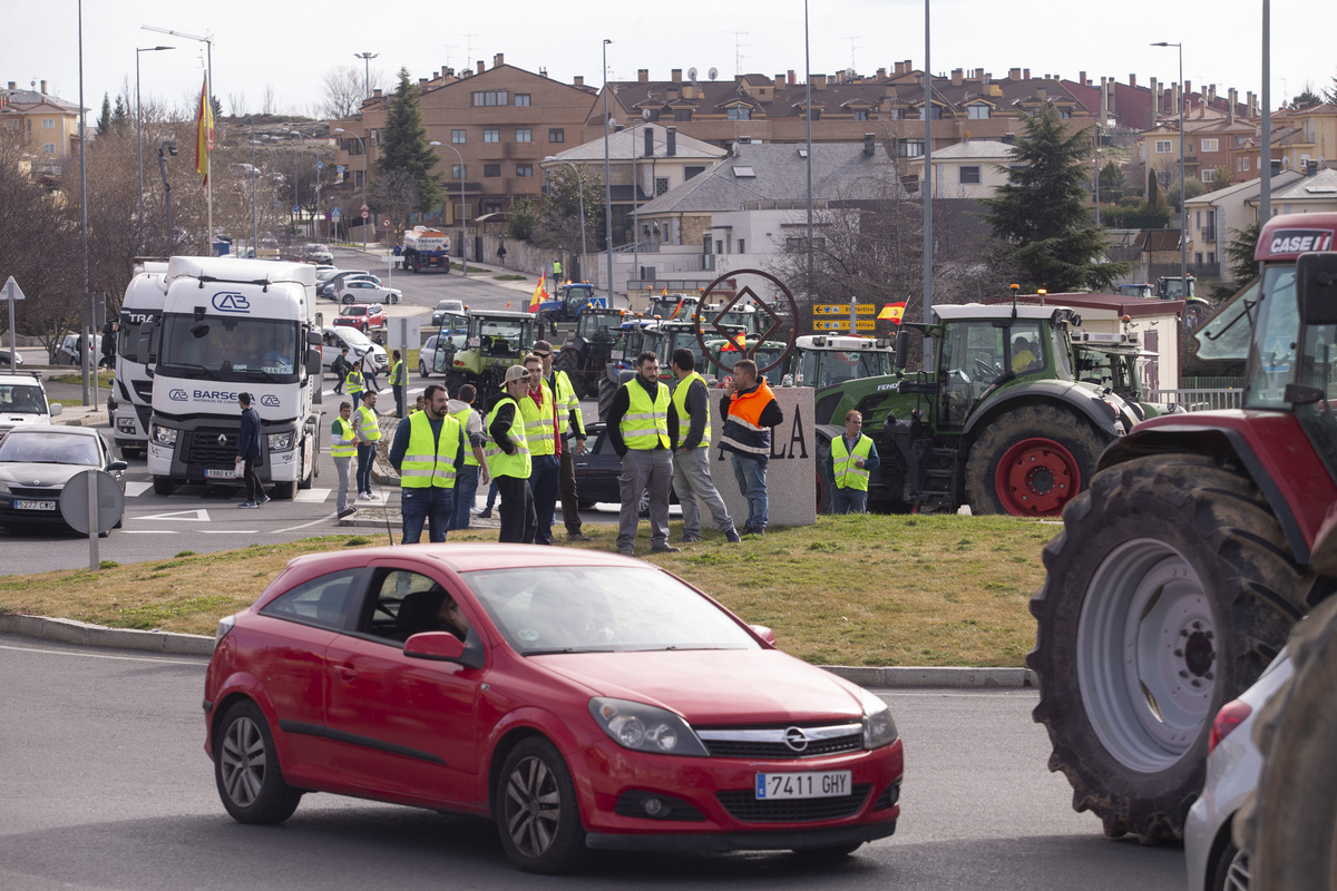 Tractorada por la capital.  / ISABEL GARCÍA