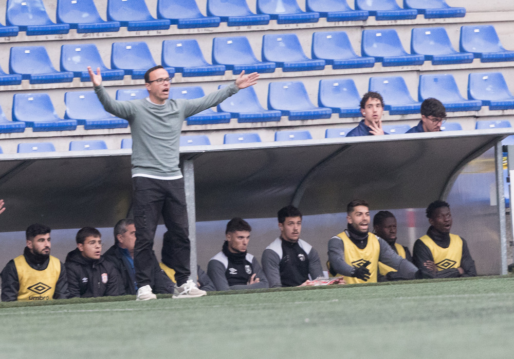 Lección de oficio del Real Ávila ante el Langreo