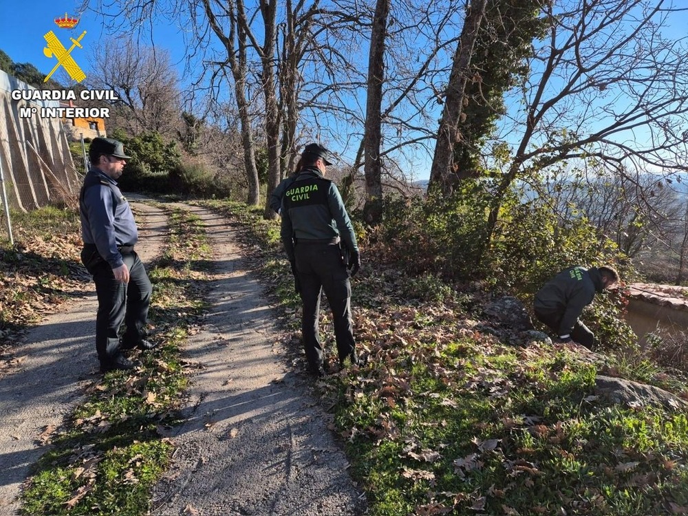 Hallan un cadáver calcinado en el depósito de Poyales del Hoyo