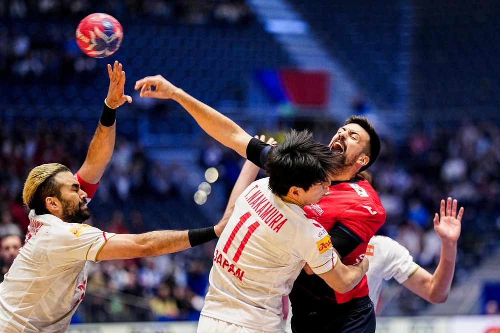 Los 'Hispanos' minimizan a Japón y crecen en el Mundial