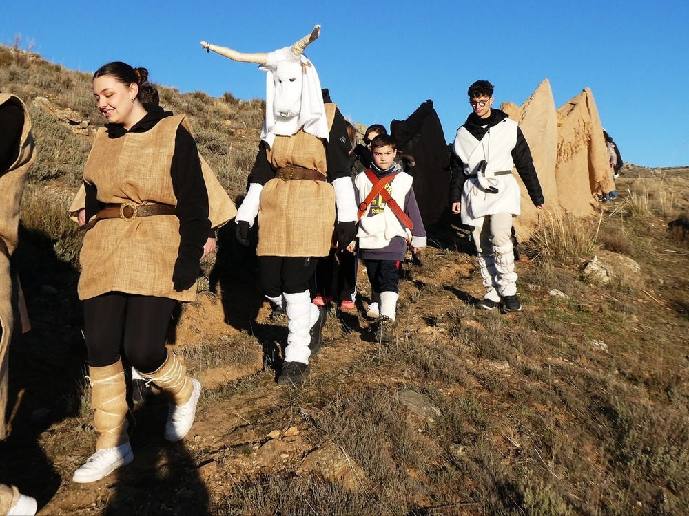 Tres momentos de la cencerrada de Riofrío y Cabañas.