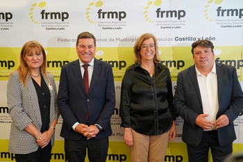 Junta y FRMP exigen abrir la financiación autonómica y local