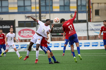 Derrota del Real Ávila bajo la lluvia