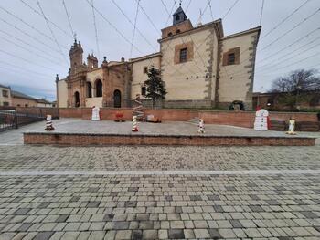 La decoración navideña de Adanero sufre actos vandálicos