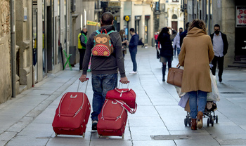 Ávila remonta en viajeros y pernoctaciones