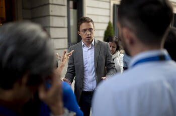 El juez deja en suspenso la causa contra Errejón