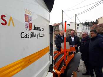 Un nuevo camión para mejorar la recogida de residuos en Gredos