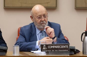 El CIS sitúa al PSOE con 4,5 puntos por encima del PP