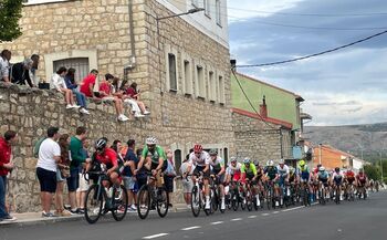 Emilio Reinoso se impuso en la Vuelta Ciclista de Las Navas