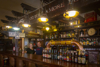 Un espacio donde el tapeo y la cultura van de la mano