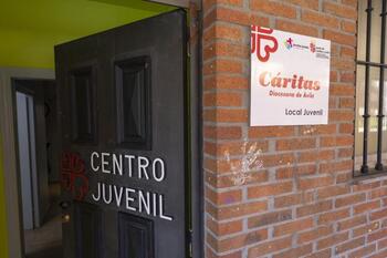 Cáritas busca voluntarios para el programa de Juventud