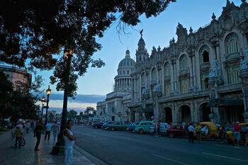 Una quinta parte de Cuba recupera la luz