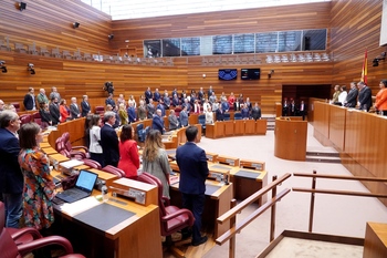 Las Cortes suspenden el Pleno tras el desastre de la DANA