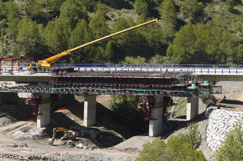 La inversión en obra pública echará el freno en 2025