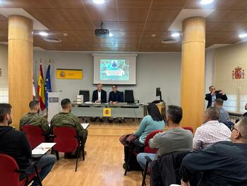 Profesionales de protección civil se forman ante emergencias