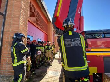 Los bomberos realizarán prácticas con la nueva escala