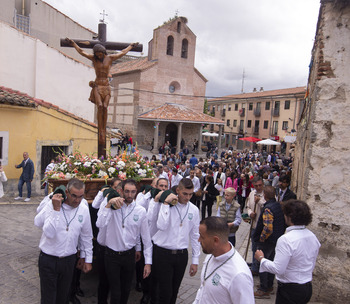 Las Vacas celebra la fiesta del Cristo de la Ilusión